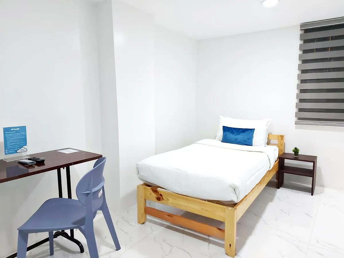 Hotel Airobedz Mckinley - Near Sm Aura Manila